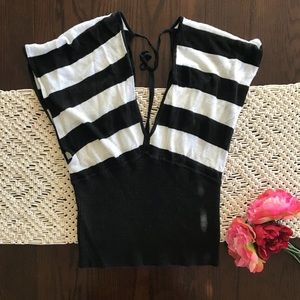 White House Black Market sleeveless top | large